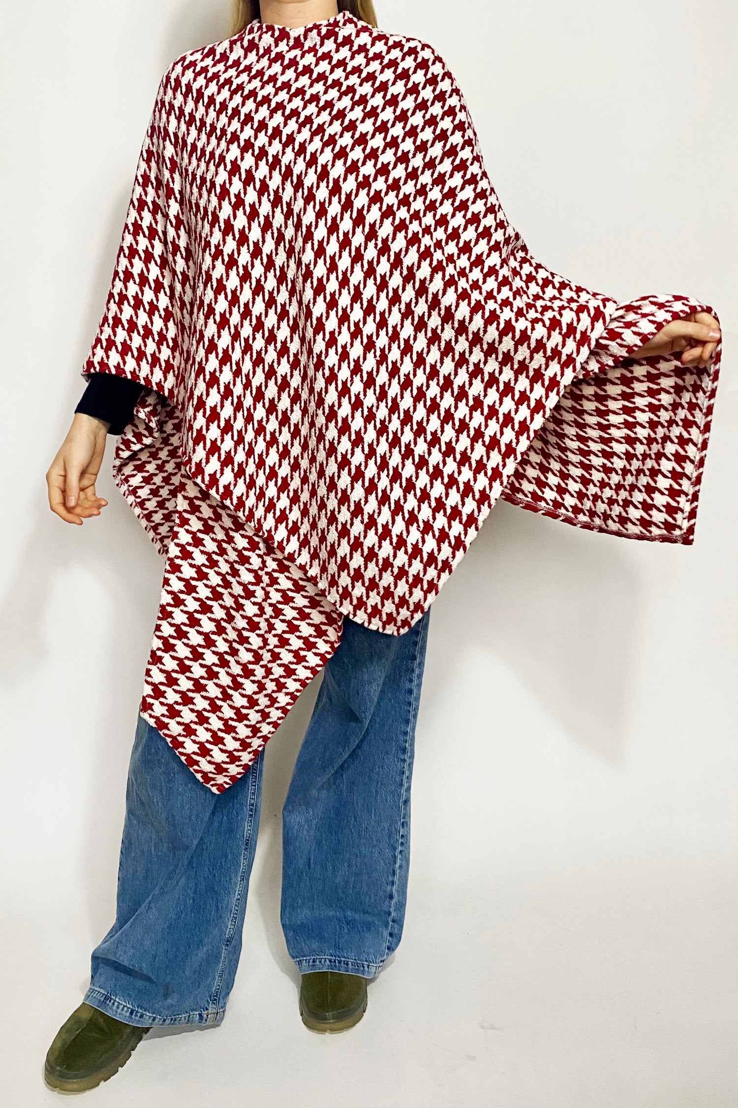 Red and White Houndstooth Cape