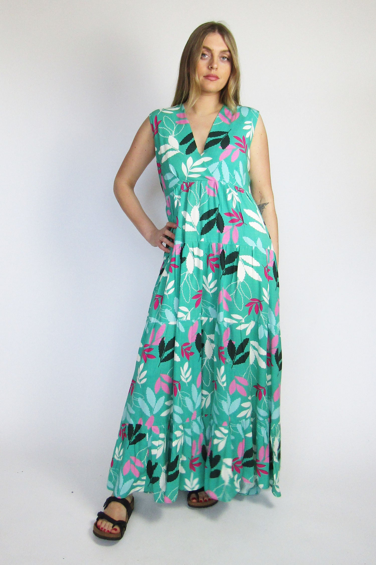 Green Sleeveless Tiered Boho Lila Maxi Dress
