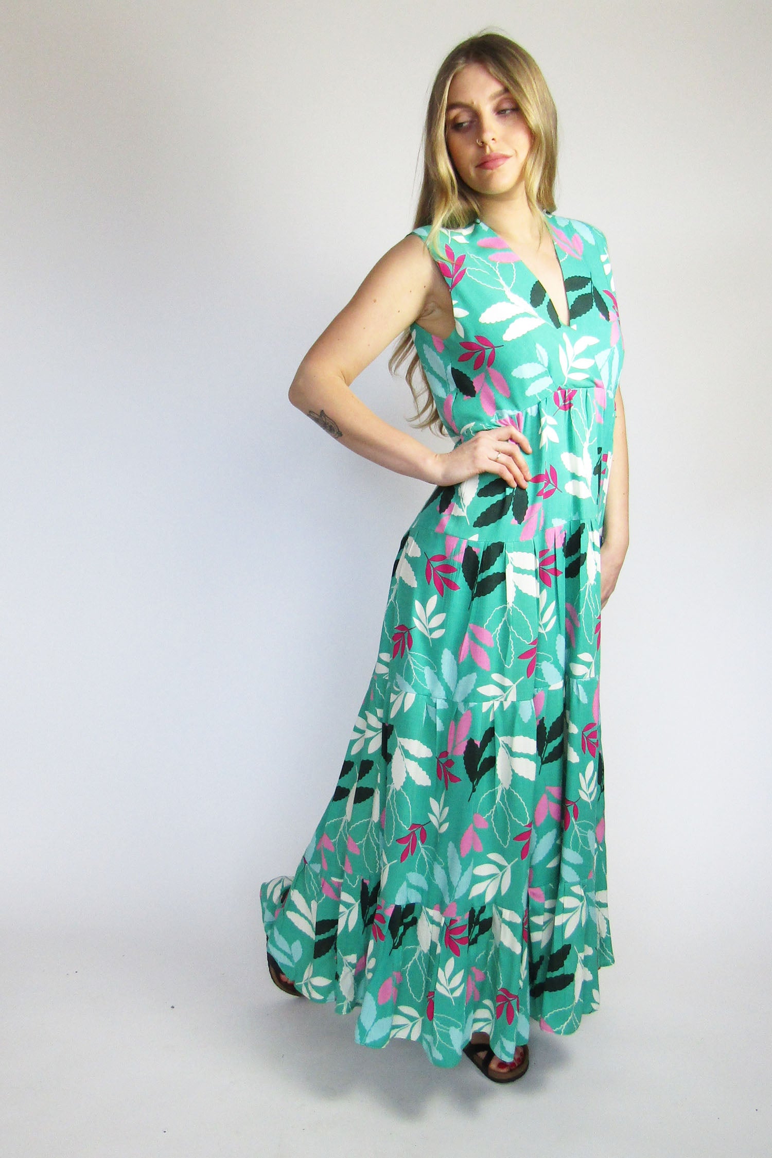 Green Sleeveless Tiered Boho Lila Maxi Dress